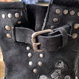 frye nat flower engineer boot